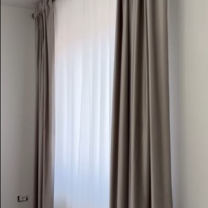 Imediat ce aveți nevoie și dorința de a pune draperii, sunați-ne!