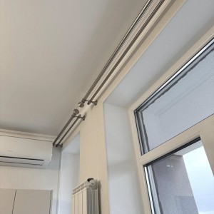 Studioul Gardina oferă serviciul de instalare a galeriilor.