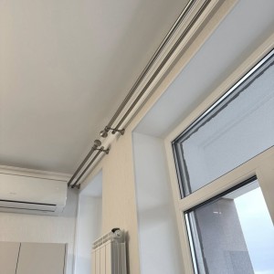 Galeria nu este doar o bară pentru draperii, ci o parte a întregului sistem de decorare a ferestrei.#2